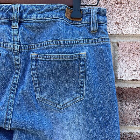 Cabela’s Women’s Relaxed Jeans Size 6 Long - Picture 4 of 5